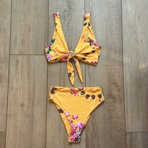 Matching set bikini from tiger mist size small